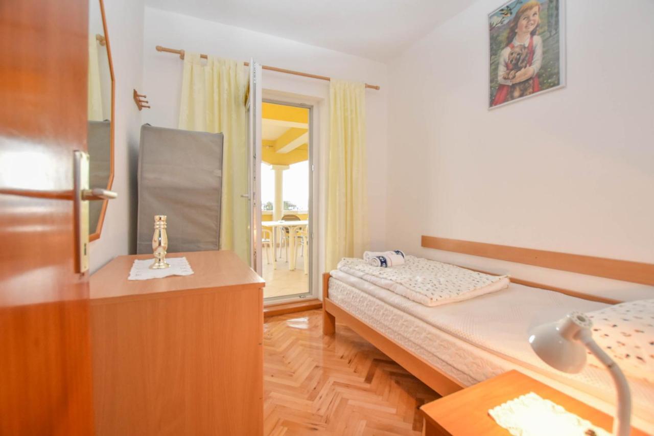 Apartment Dandelion Biograd Na Moru