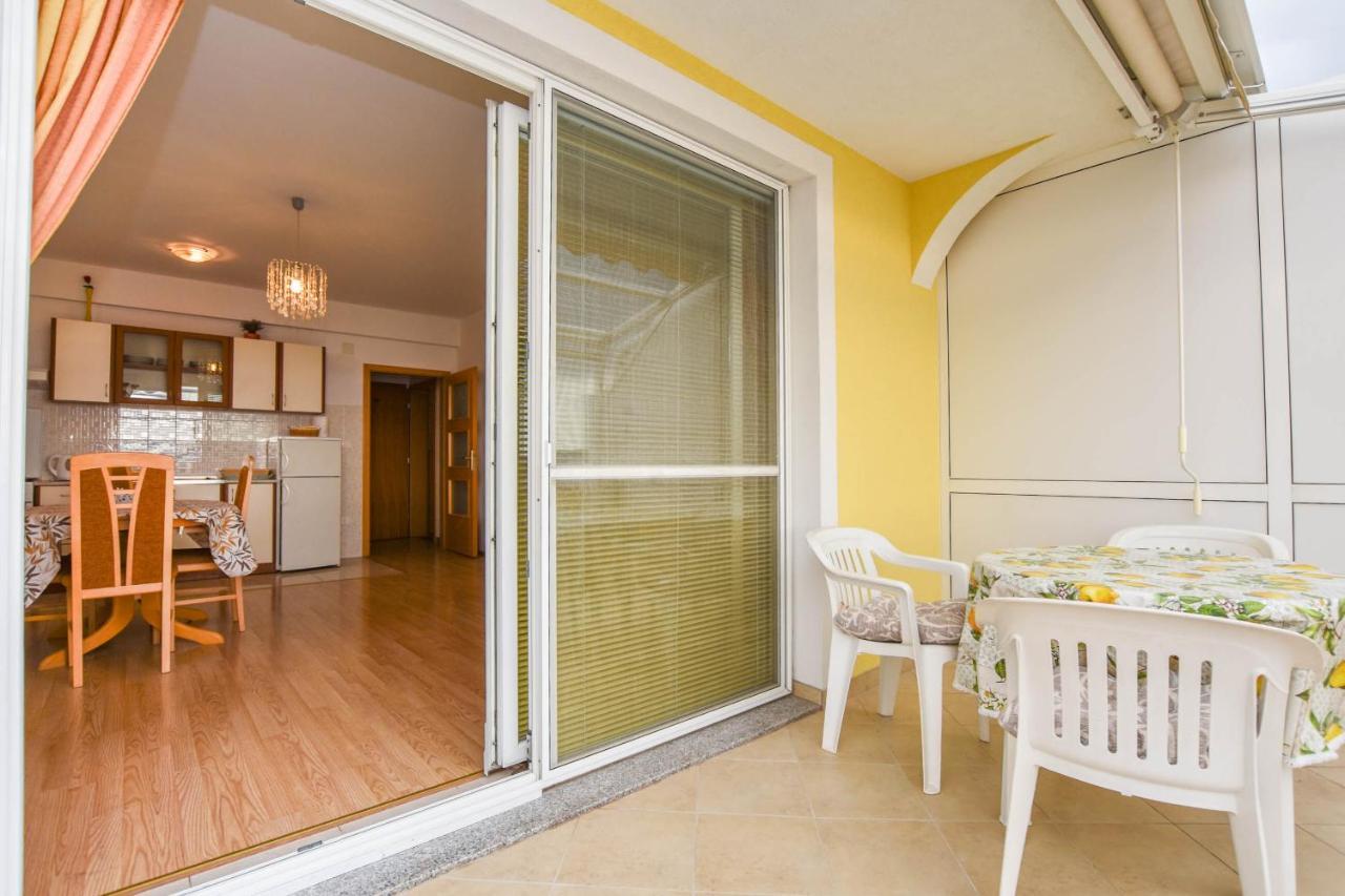 Apartment Dandelion