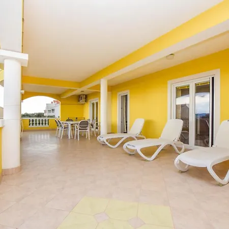 Apartments Dandelion Biograd Na Moru Exterior photo