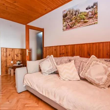 Apartments Dandelion Biograd Na Moru Exterior photo
